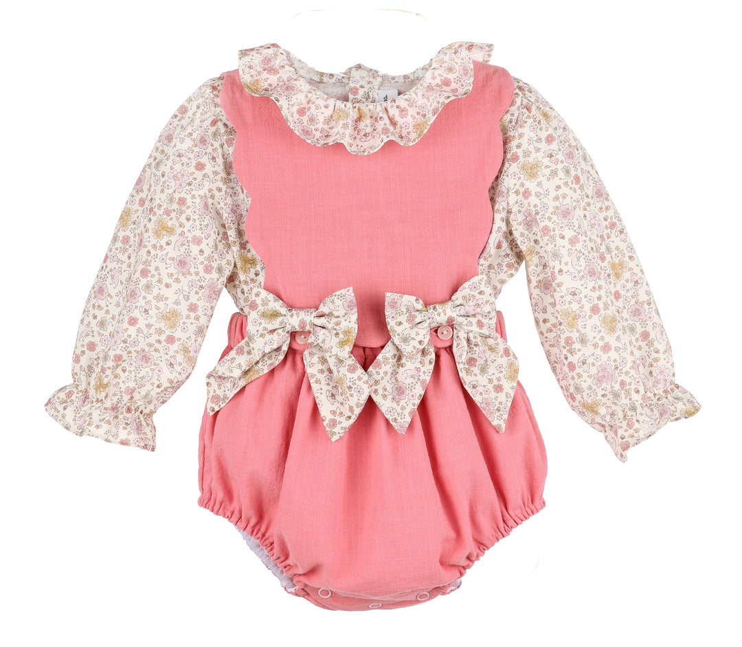 Le Petit Mouse Overall