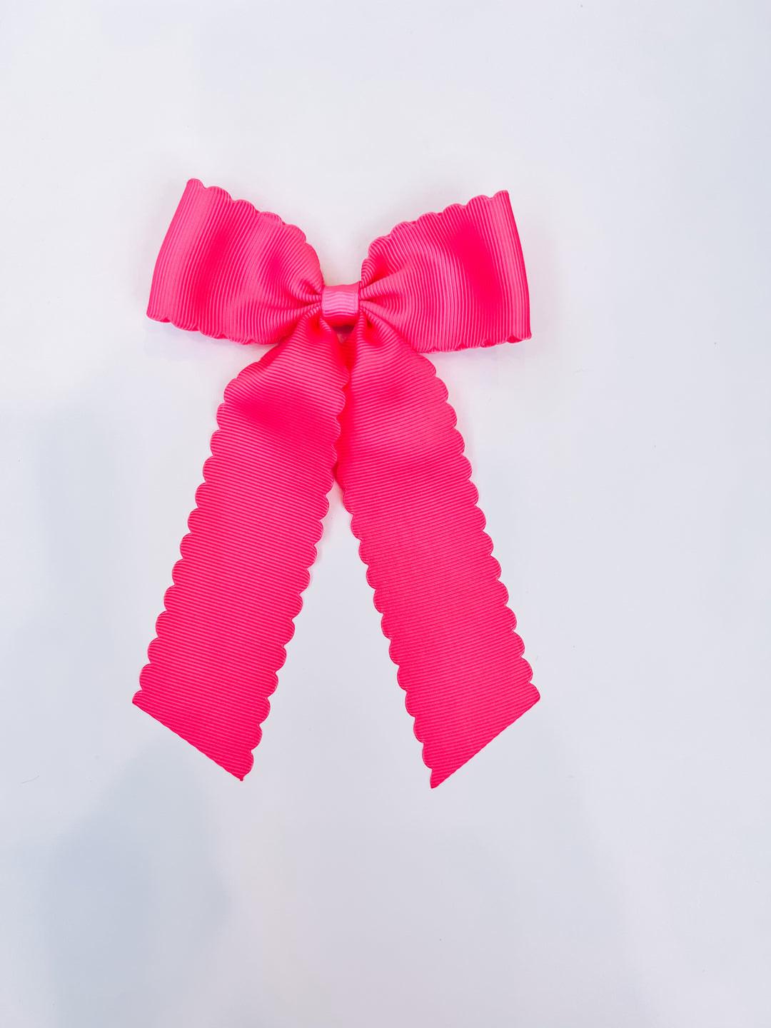 Scalloped Long Tail Bow