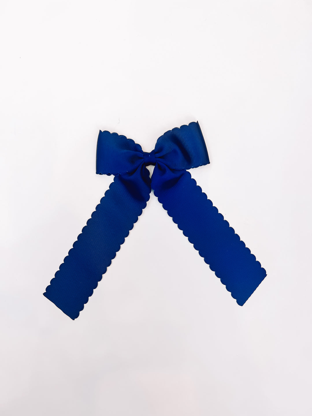 Scalloped Long Tail Bow